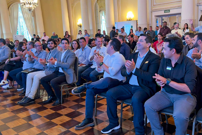 Araxá Sedia Encontro de Prefeitos Eleitos de Minas Gerais com Participação de Mais de 60 Gestores